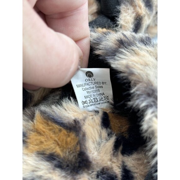 Charles Albert Leopard Print Faux Fur Slippers L (9/10) Soft & Cozy - Picture 5 of 8